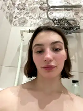 Webcam Model (ZariaFlame)  is live.Free join now!