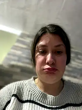 Webcam Model (Abby-LS)  is live.Free join now!