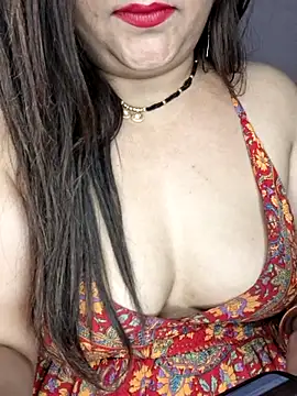 Webcam Model (indian-hotmilfs)  is live.Free join now!