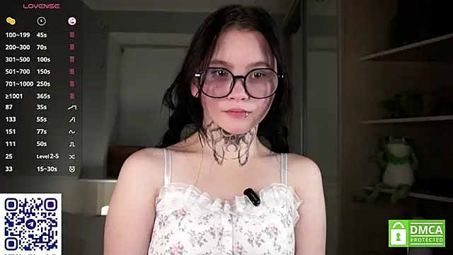  DelphaDivenere chat room