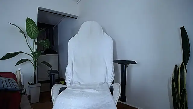 diamond_black00 (M young) - cum seminal fluid on the road