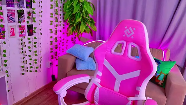  KellyHayden chat room