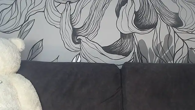 v-alice (F milf) - Show me how much you like me!