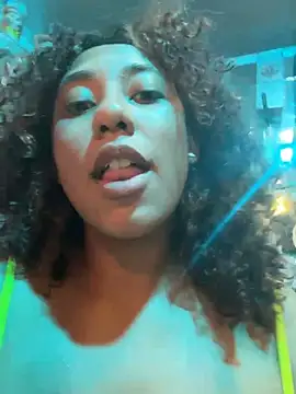 lauraltt (F teen) - Take down my pants, Spank my ass