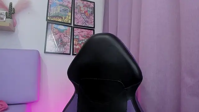 carolina_burninng - Carolina_Burninng's free webcam - UK Sex Cams