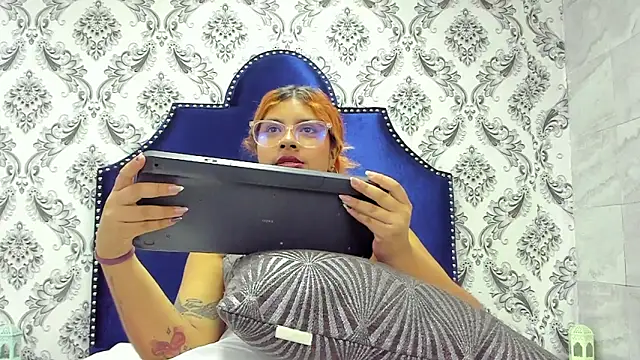 ameliaconer_novabell - AmeliaConer_NovaBell's free webcam - UK Sex Cams