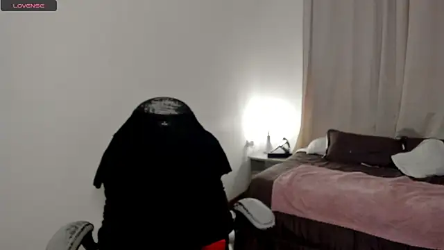 brithany_olson25 live cam screenshot female on TokenKeno — Tip, Play & Watch Live Cams