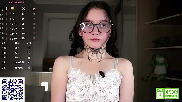  DelphaDivenere chat room