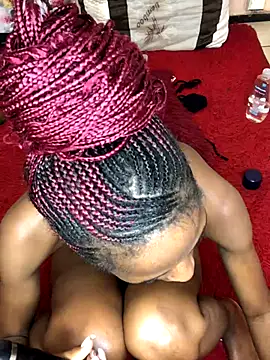 Webcam Model (Caramel102004)  is live.Free join now!