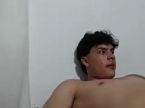 dani_titan320 - Dani_titan320's free webcam - UK Sex Cams