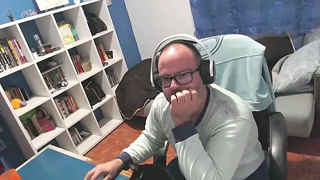 ravingr4d4 (Ask my age) - Working From Home - Cum at Goal