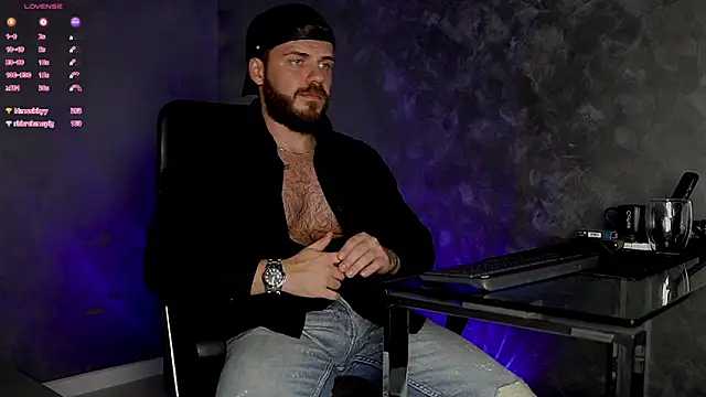 juliusmasters (M young) - LOVENSE ON - CUM SHOW