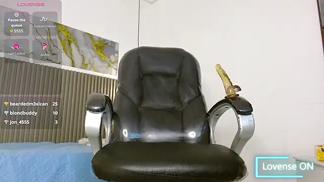 dyla_n18 (M young) - show ass , full naked, cum and feet