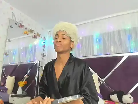 Preview of santy_bigcock_01