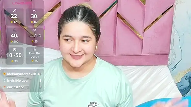 collegepawglovedaddy - Collegepawglovedaddy's free webcam - UK Sex Cams