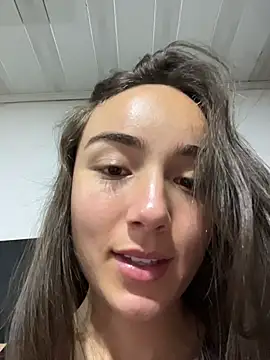 Webcam Model (Innerpeace_)  is live.Free join now!