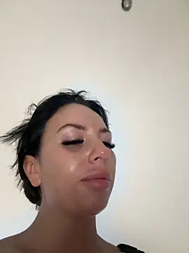 bellablackxuk - BELLABLACKXUK's free webcam - UK Sex Cams