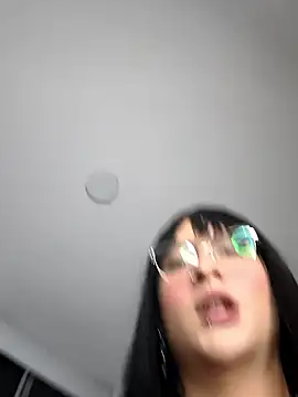 kiitygirl (T teen) - naked all