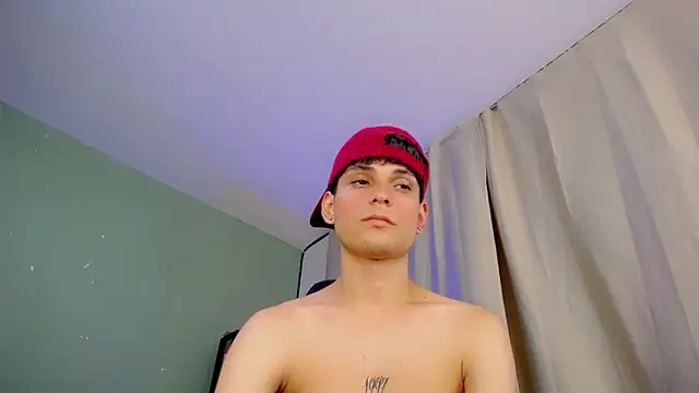 dilan_hott_ (M twink) - CUM IN PUBLIC💦🔥