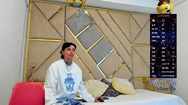 AmberAdams_'s Stripchat show and profile