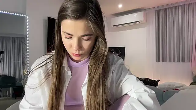 Mika_Miller webcam stripchat model stream image