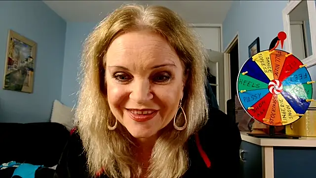 sexyjennyeu (F mature) - Spin The Wheel