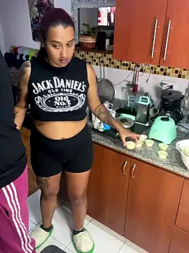 cafeziitha02 (G young) - Show thong and ass in the bathroom