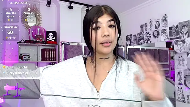 alicewalker_11 (F teen) - show boobs