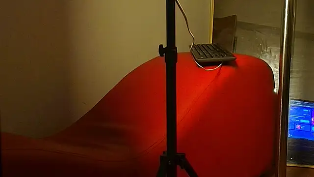 _dantfox_ (M twink) - cumshow