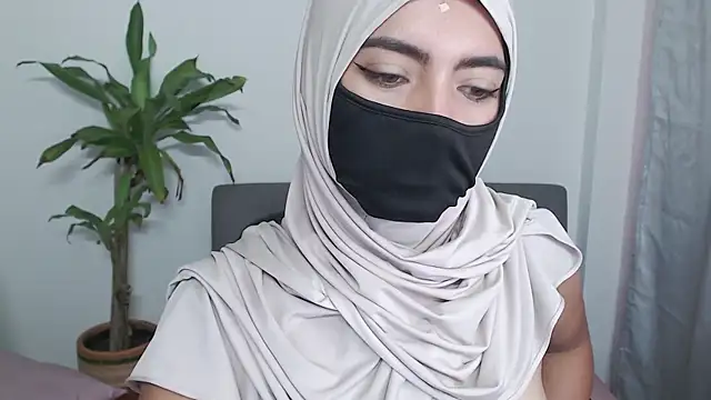 jade_nassar (F young) - finger play in the anus