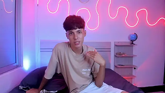 luccas_ferreira (M twink) - Show cum