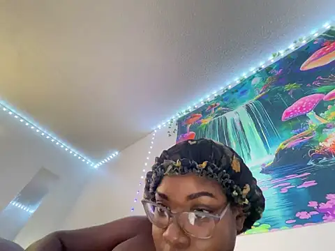 twerkaholic120 (F young) - Bounce & cream on dildo 😋