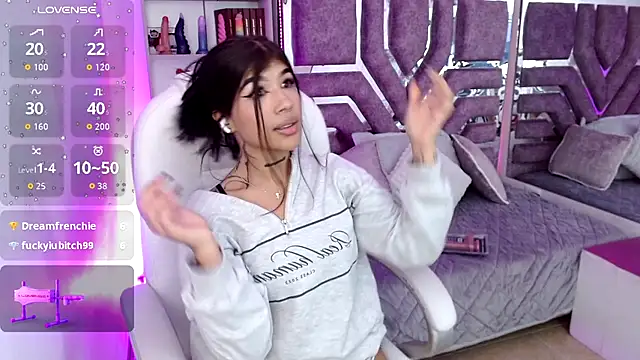 alicewalker_11 - AliceWalker_11's free webcam - UK Sex Cams