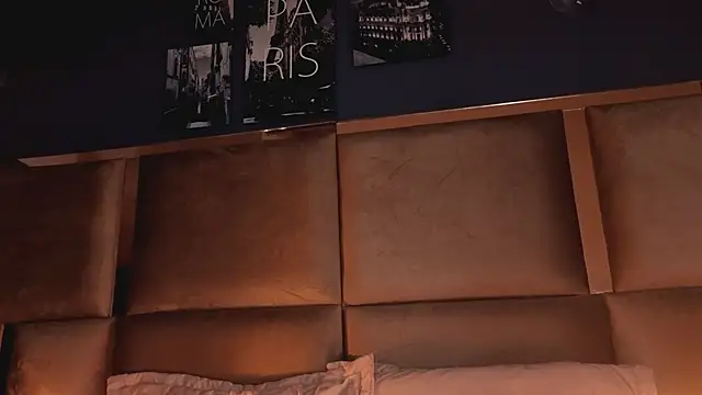 angelinepossy (F teen) - ride dildo