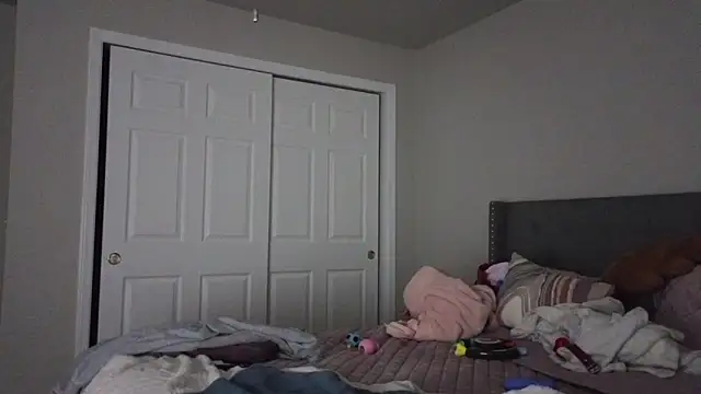 bambifarrina - Bambifarrina's free webcam - UK Sex Cams