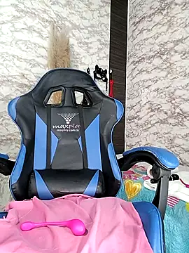 Webcam Model (AlisSon__hot)  is live.Free join now!