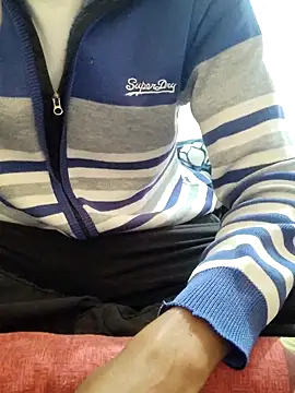 international0001 (Ask my age) - Surprise