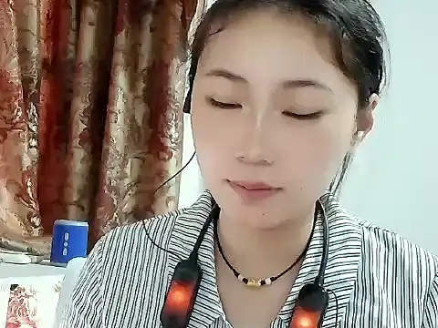 fyy777777 (Ask my age) - 吃麦当劳