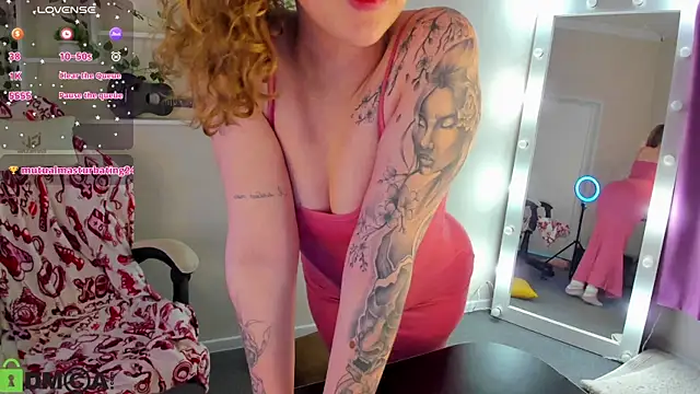 Live cam of Elsie_Cutties from  | Watch me live!