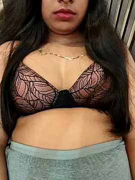 Webcam Model (Maahhii_2)  is live.Free join now!