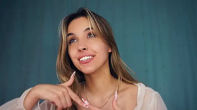  FannyHewson chat room