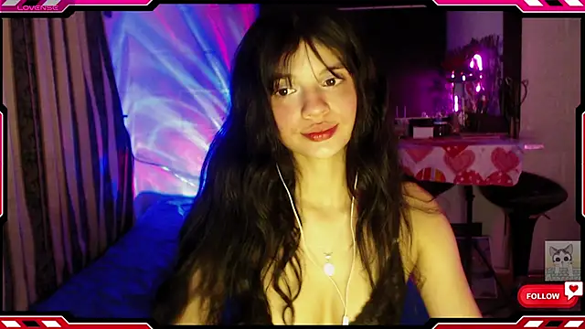 sarahgin (F young) - flash tits