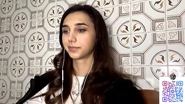 linamour - LinaMour's free webcam - UK Sex Cams