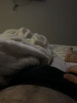 Live webcam thumbnail of loukas777 from . Watch my show!