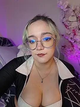 Webcam Model (NaomiShimizu)  is live.Free join now!