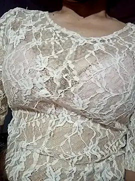 LenaLy2k live cam screenshot female on Ufotopia – Live Cams & Video Chat Community