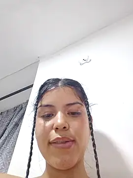 Webcam Model (Angela_Sophie)  is live.Free join now!