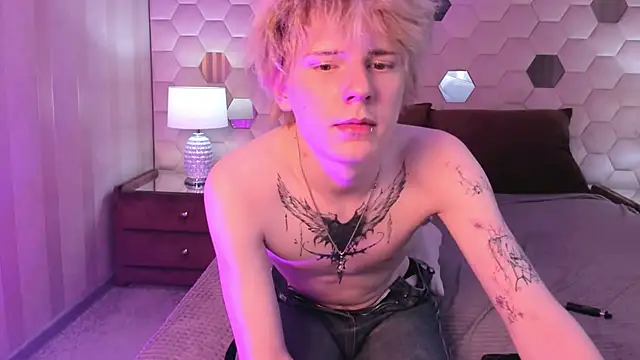 kevinmilky (M twink) - HELLO KEVIN