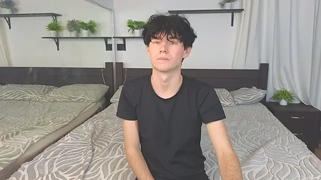 cute_mike (M twink) - flash ass