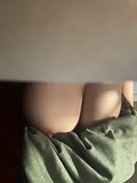 lingzi9333 - Lingzi9333's free webcam - UK Sex Cams